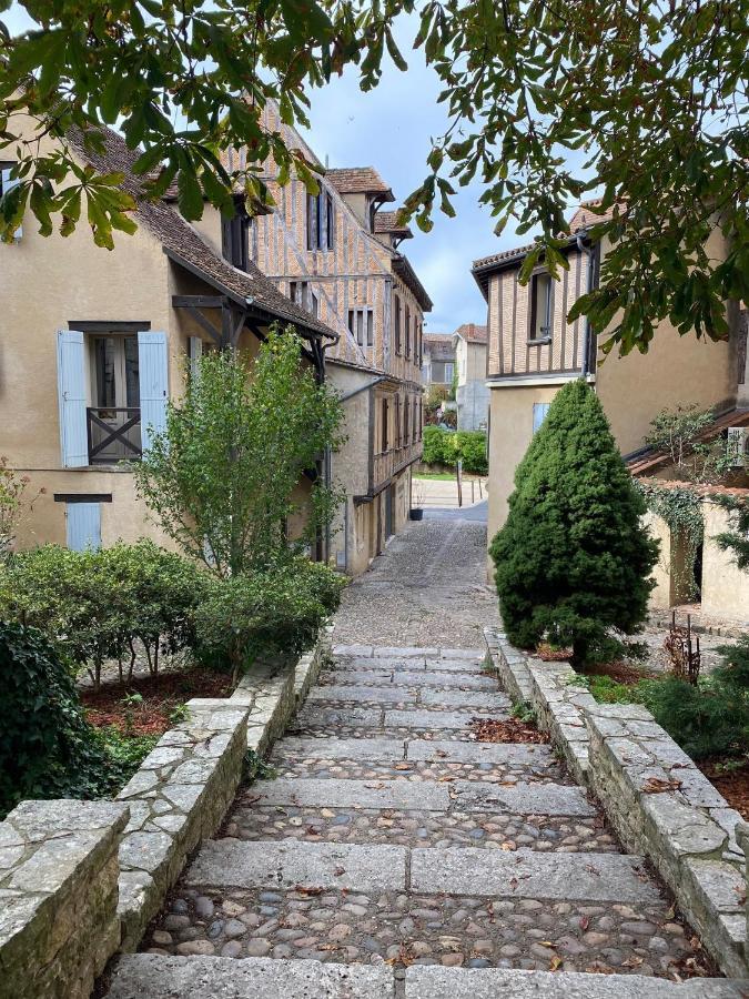 Le Parc Apartment Bergerac Exterior photo